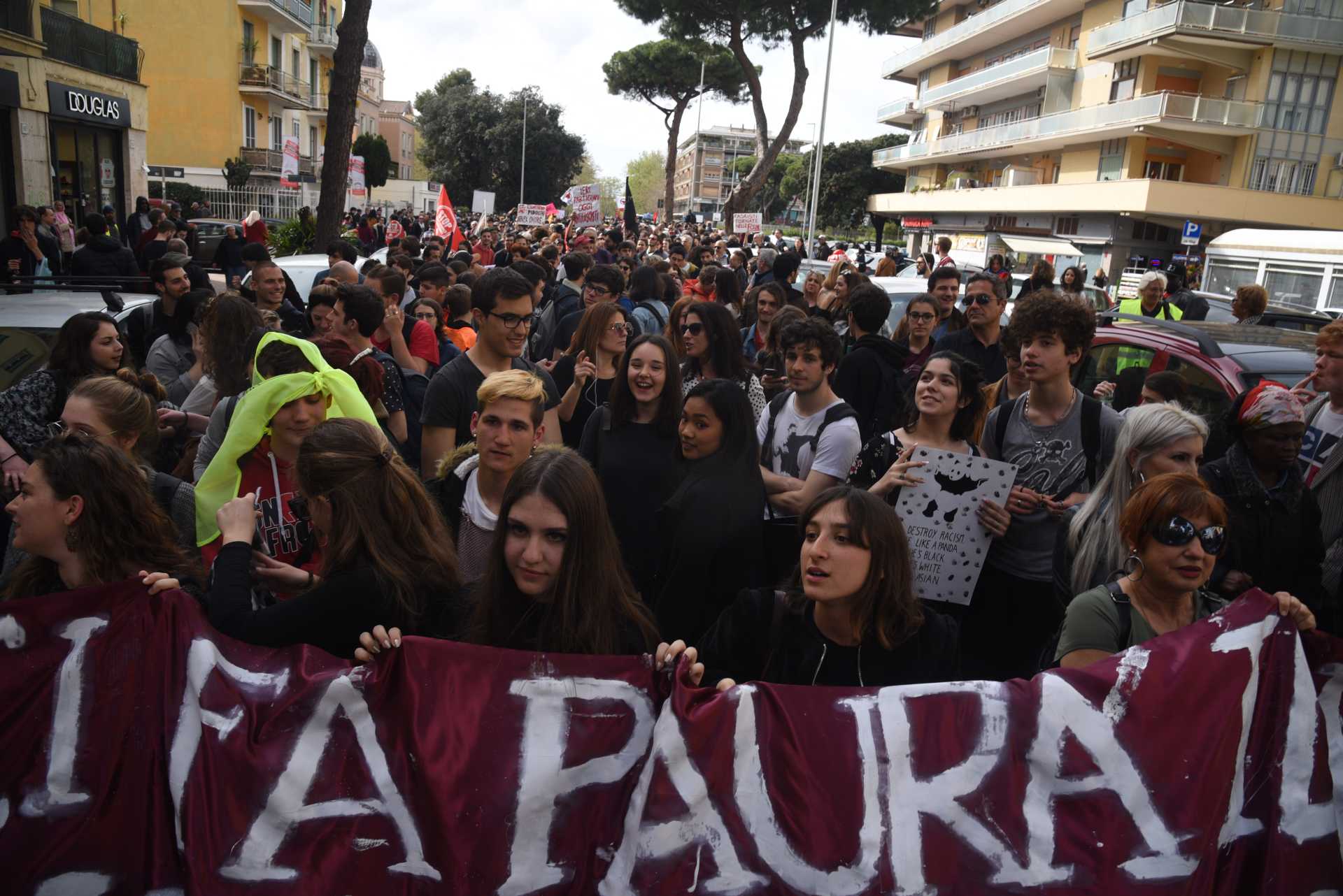 Ostia dice no al razzismo